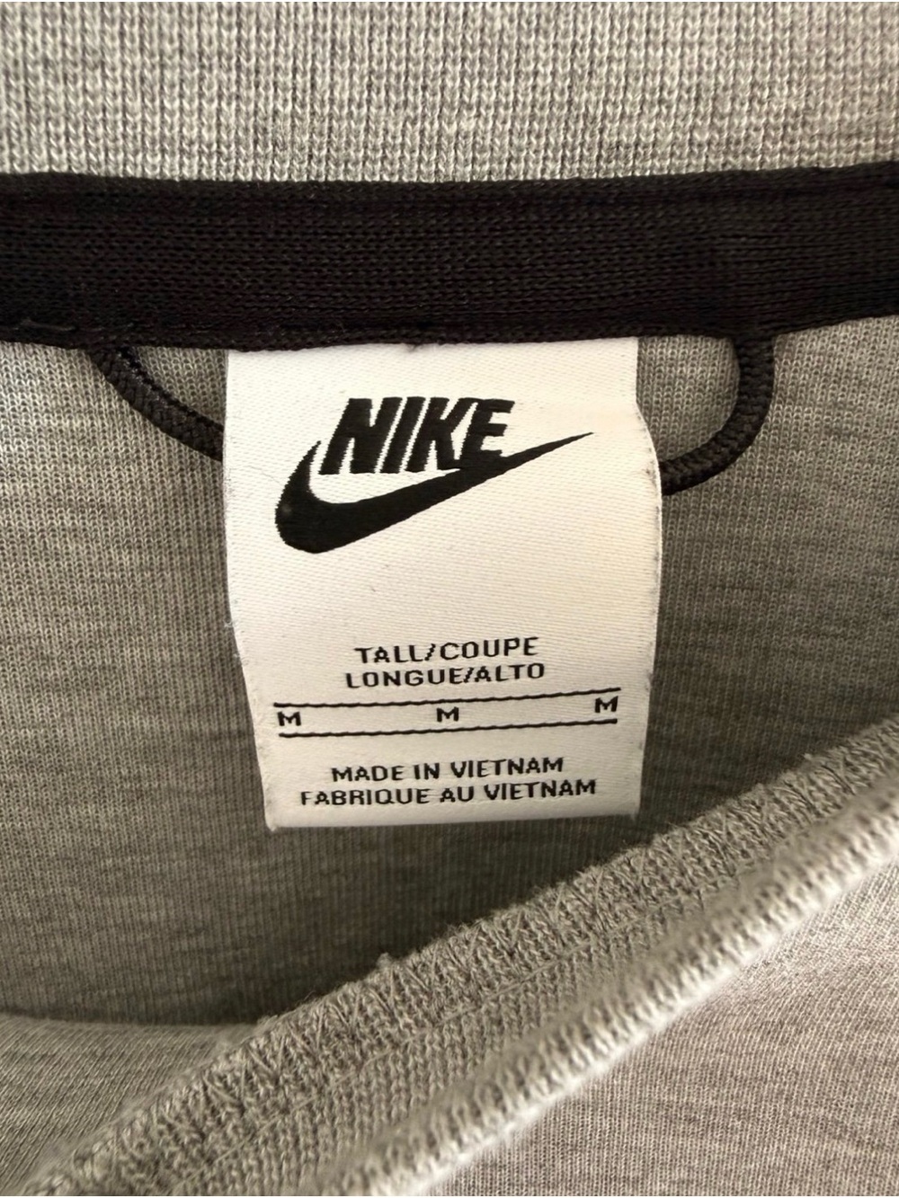 Nike Tech Light Gray Sweatshirt & Joggers Set - Picture 2 of 3